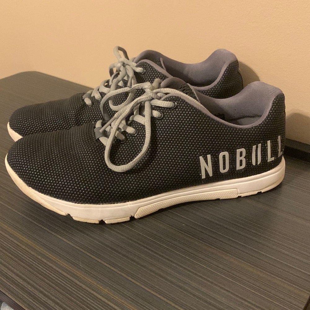 NoBull Lifting Trainers W8.5 or M7 Black